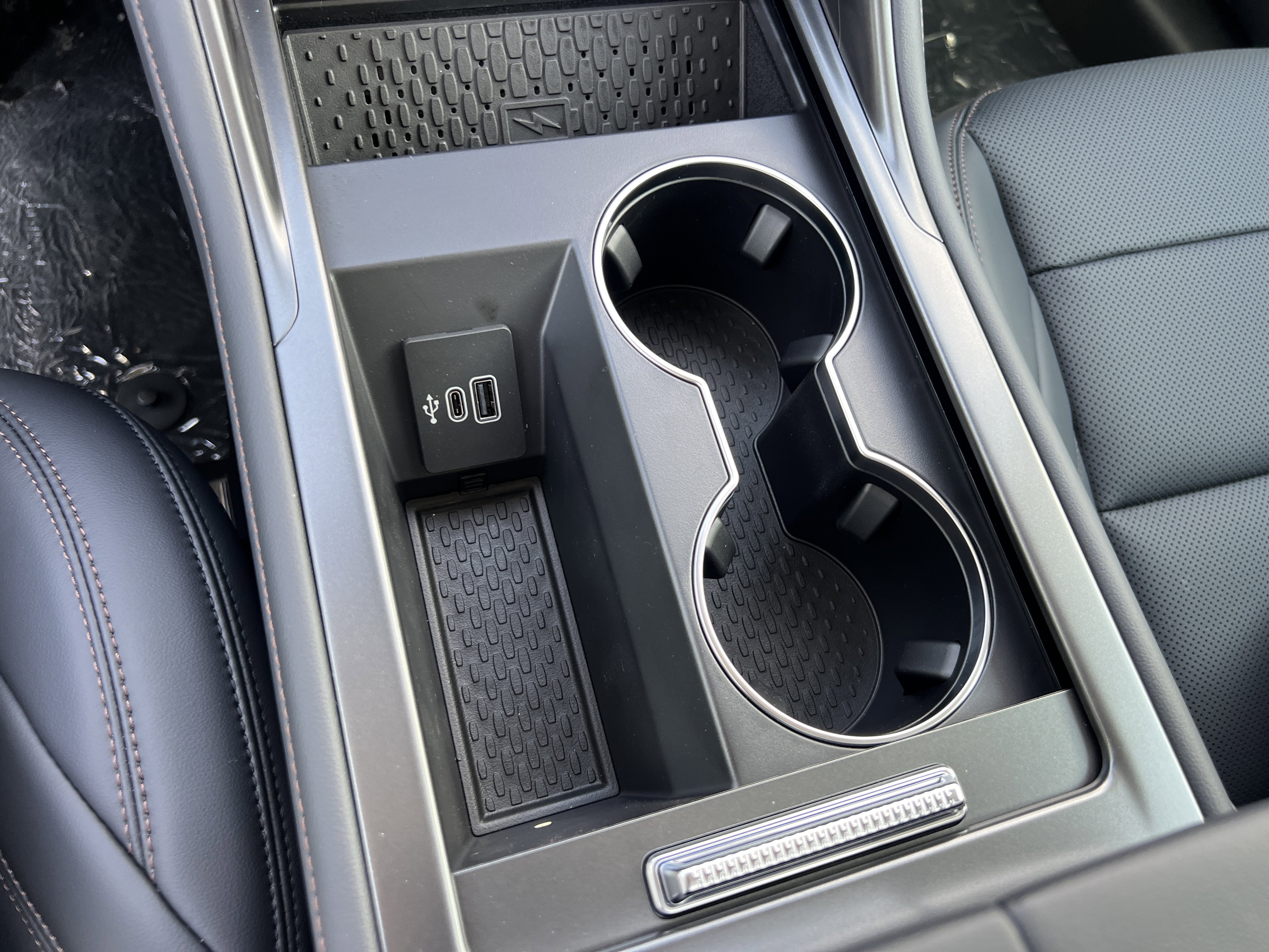 New 2026 Lincoln Nautilus Premier w/ Equipment Group 102A AWD/4WD image 22