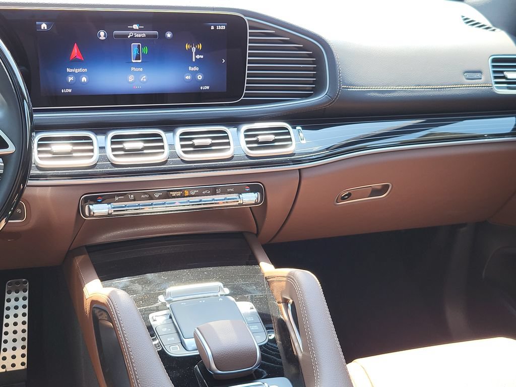 Used 2025 Mercedes-Benz GLS 450 4MATIC image 34