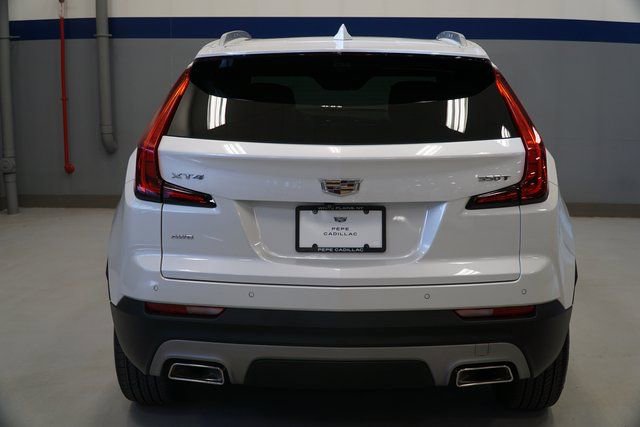 Used 2022 Cadillac XT4 Premium Luxury w/ Enhanced Visibility Package image 5