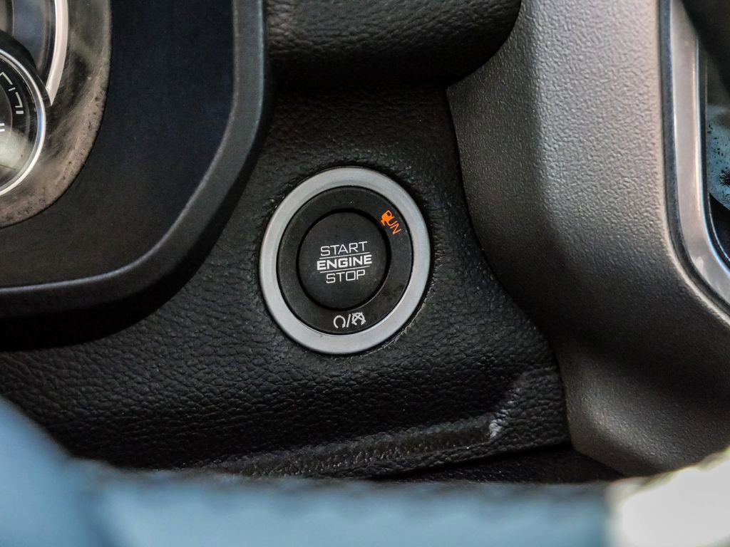 Used 2019 RAM 1500 Laramie image 28