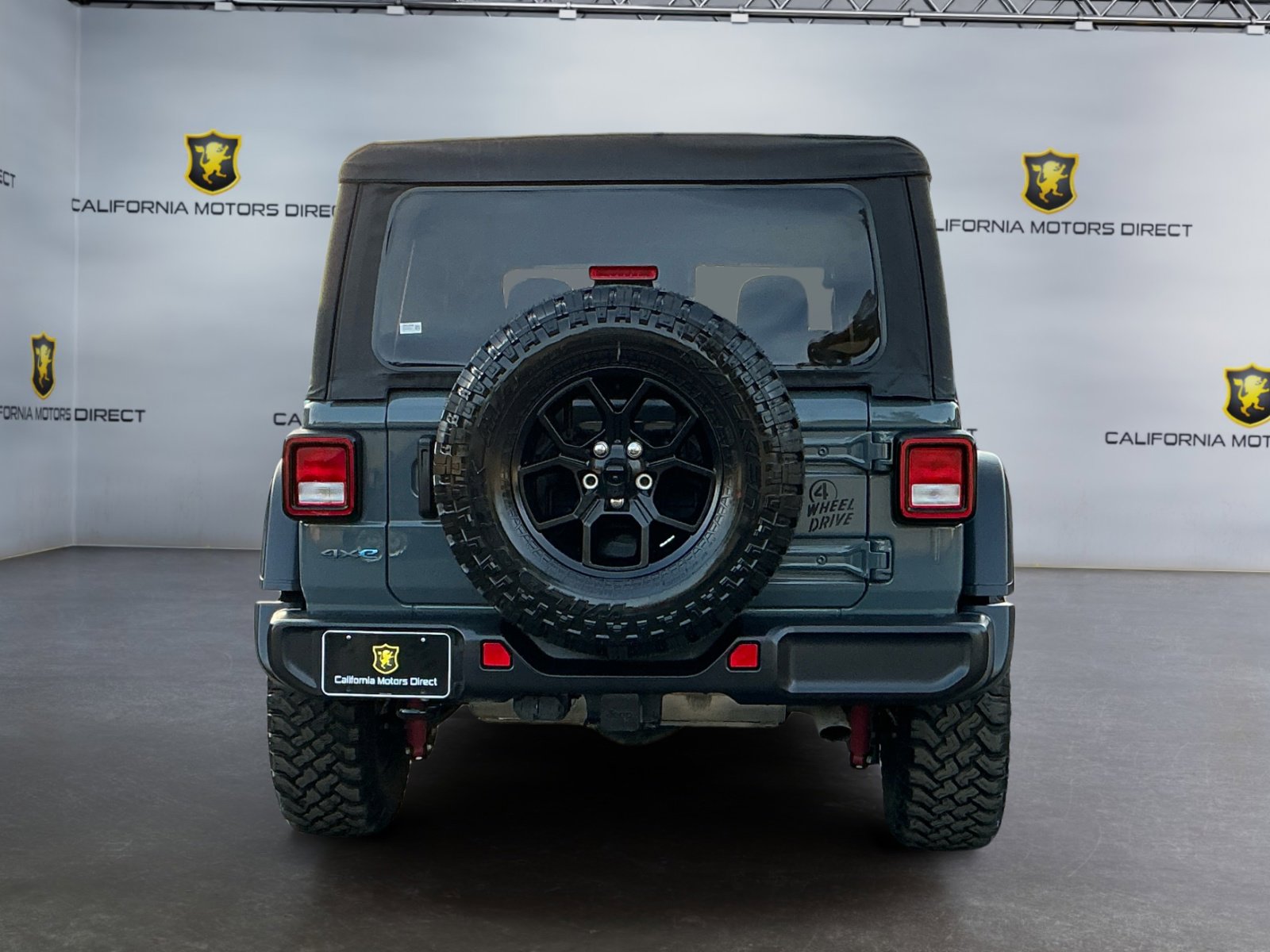 Used 2025 Jeep Wrangler Willys image 5