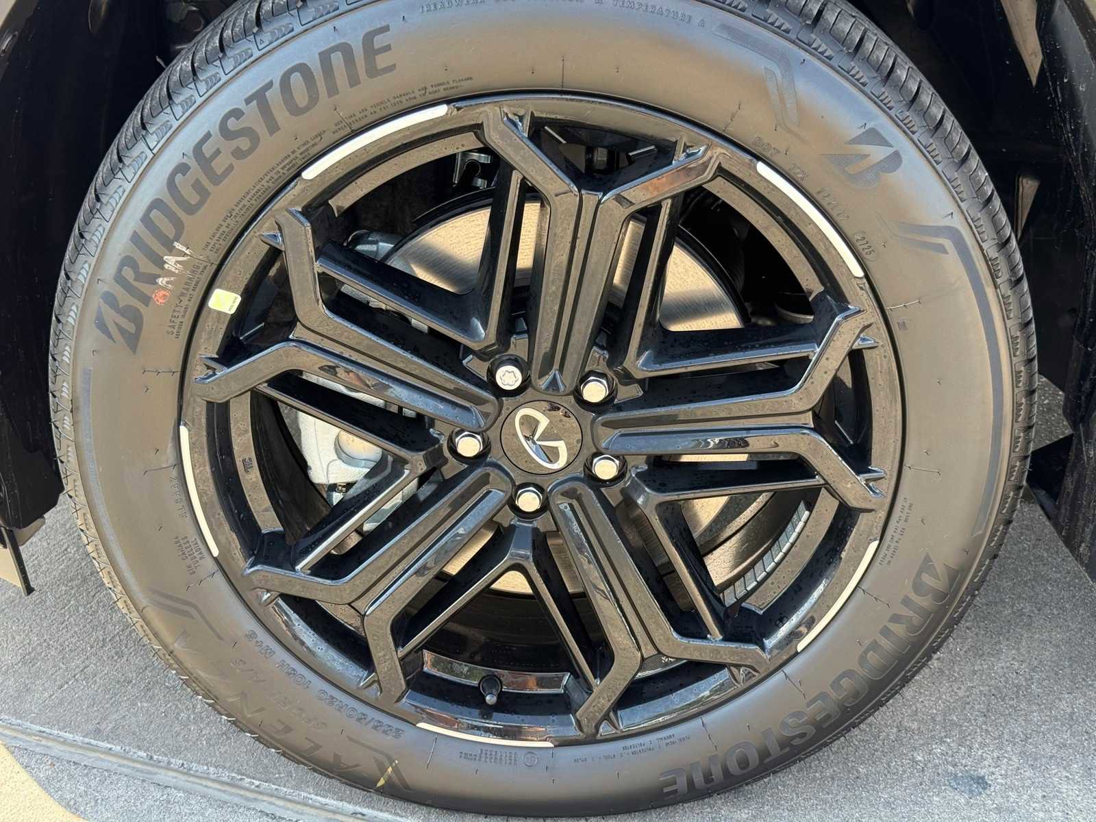 New 2026 INFINITI QX60 Luxe w/ Dark Cargo Package image 9