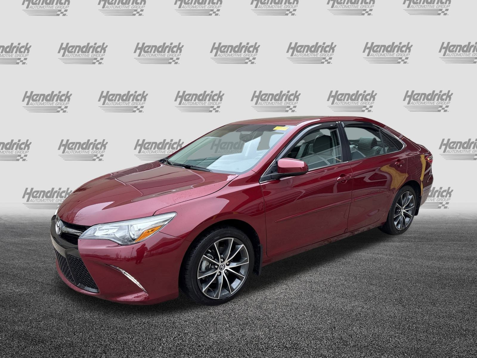 Used 2015 Toyota Camry XSE image 5
