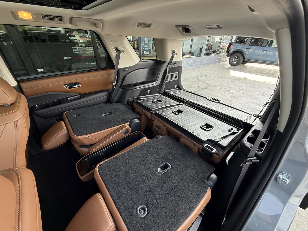 Used 2025 Nissan Pathfinder Platinum AWD/4WD image 50