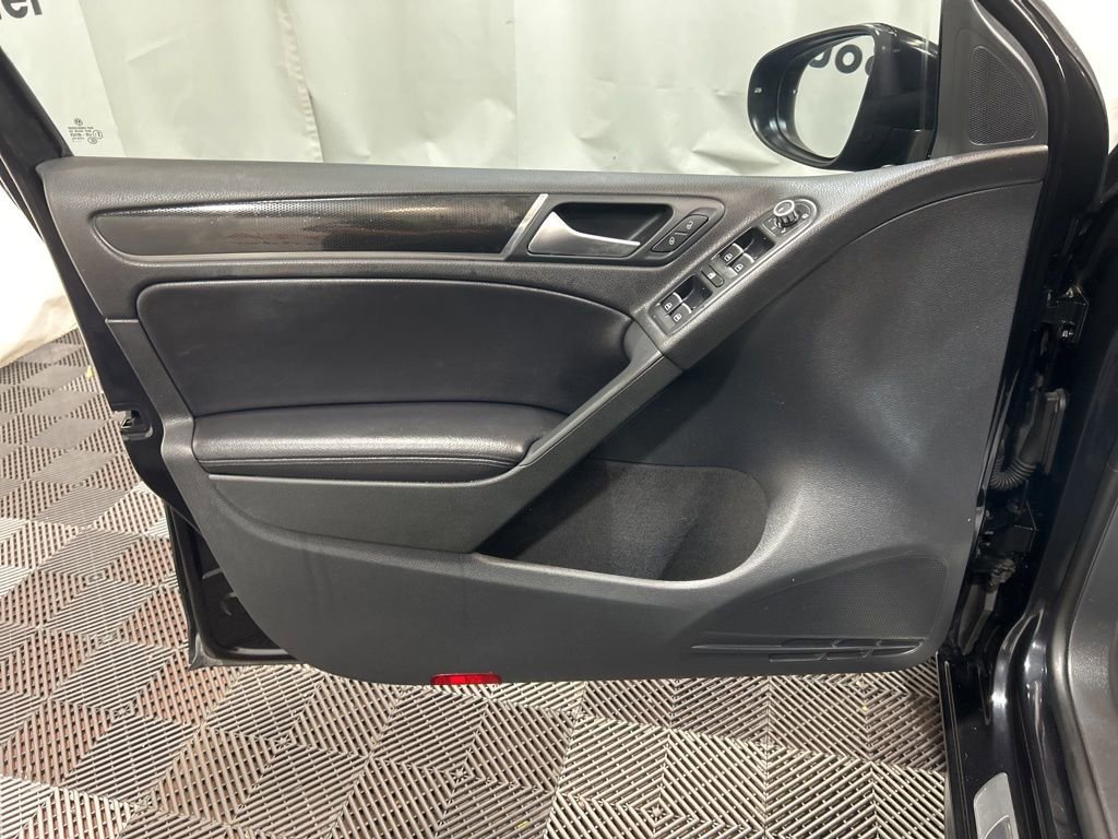 Used 2013 Volkswagen GTI Driver's Edition image 24