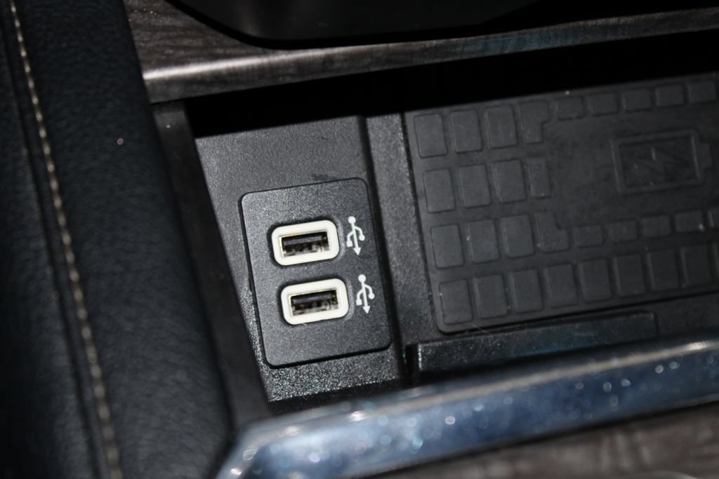 Used 2019 Ford Expedition Limited w/ Equipment Group 301A RWD image 46