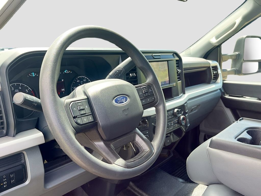 Used 2026 Ford F250 XL AWD/4WD image 11