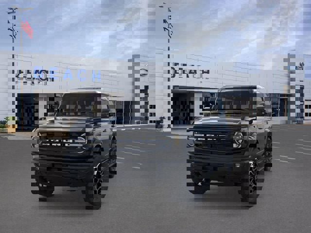 New 2025 Ford Bronco Outer Banks image 2