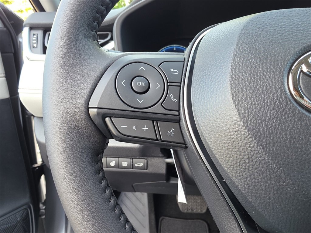 New 2025 Toyota RAV4 Limited image 29