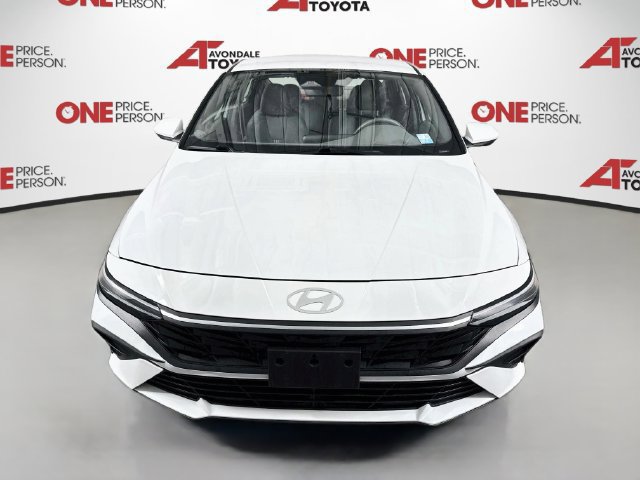 Used 2024 Hyundai Elantra SEL FWD image 2