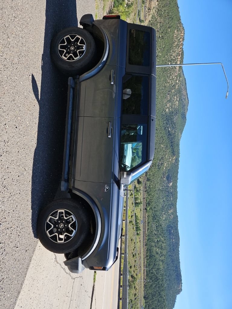 Used 2024 Ford Bronco Outer Banks AWD/4WD image 4