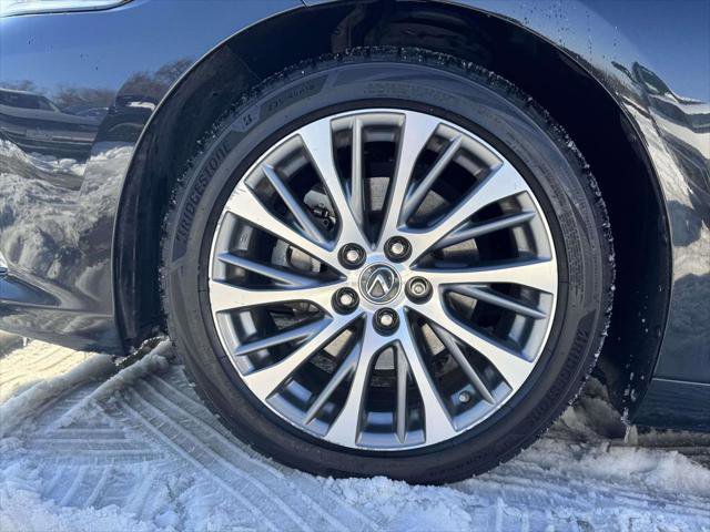 Used 2021 Lexus ES 300h w/ Premium Package image 8