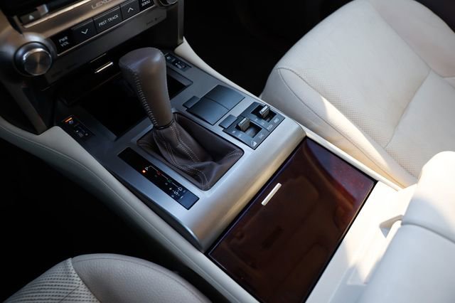 Used 2014 Lexus GX 460 w/ Premium Package image 38