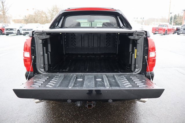 Used 2013 Chevrolet Avalanche LTZ image 17