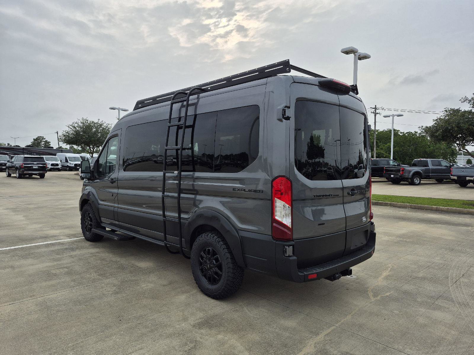 New 2026 Ford Transit 250 148 Medium Roof Extended AWD image 20