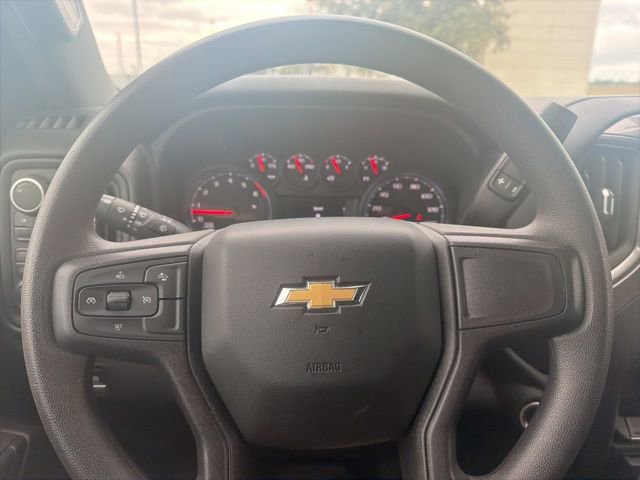 Used 2025 Chevrolet Silverado 2500 Custom w/ Custom Convenience Package image 13
