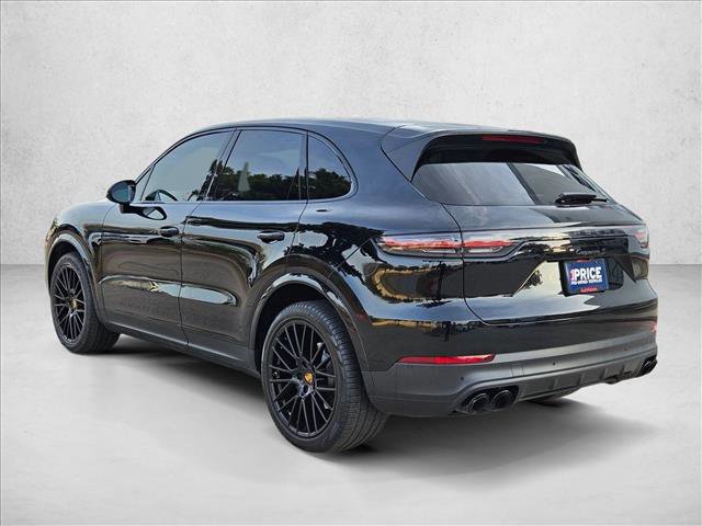 Used 2020 Porsche Cayenne S image 8