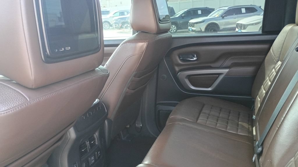 Used 2020 Nissan Titan Platinum Reserve w/ Moonroof Package AWD/4WD image 22