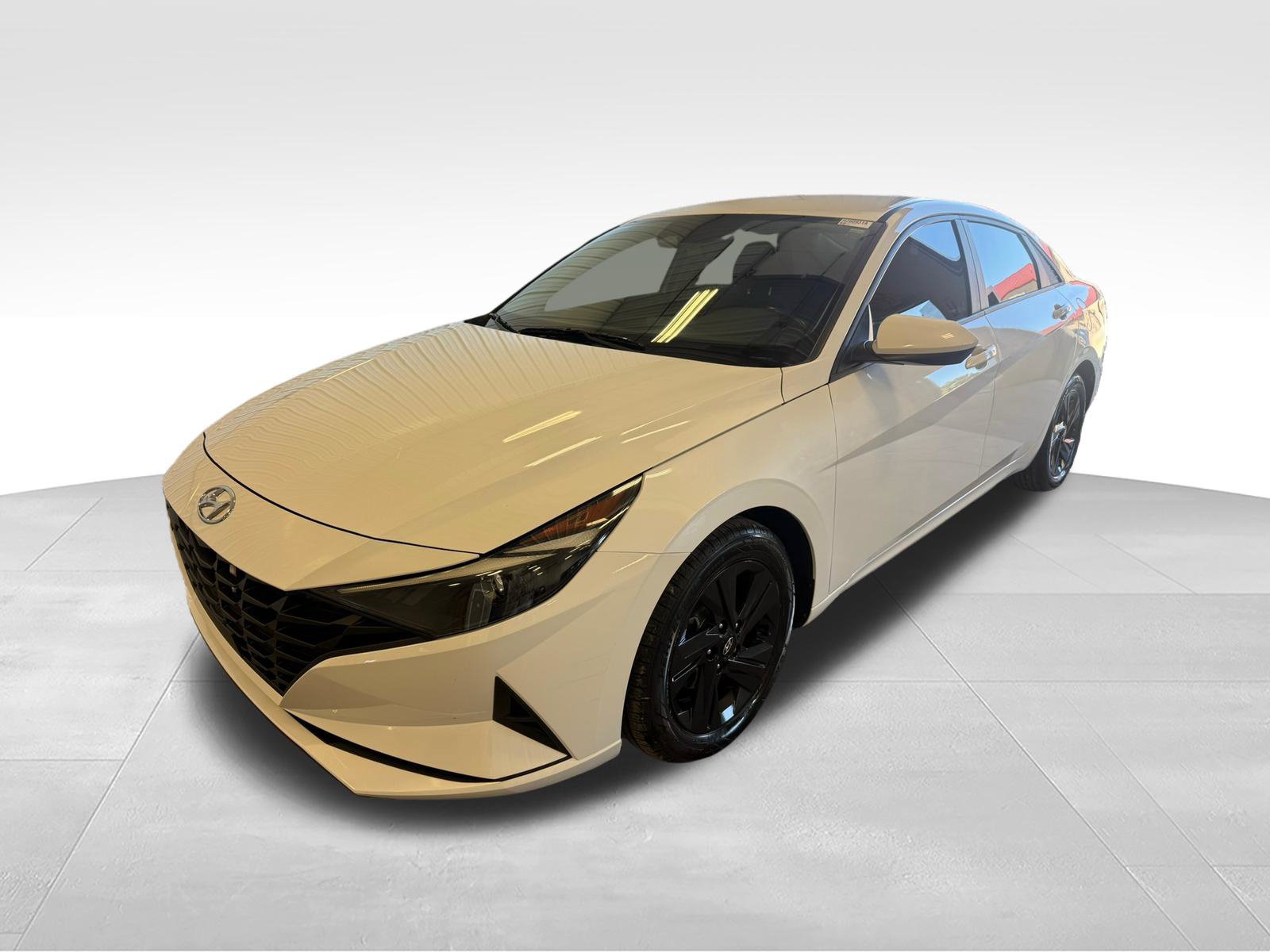 Used 2021 Hyundai Elantra SEL w/ Convenience Package FWD image 7