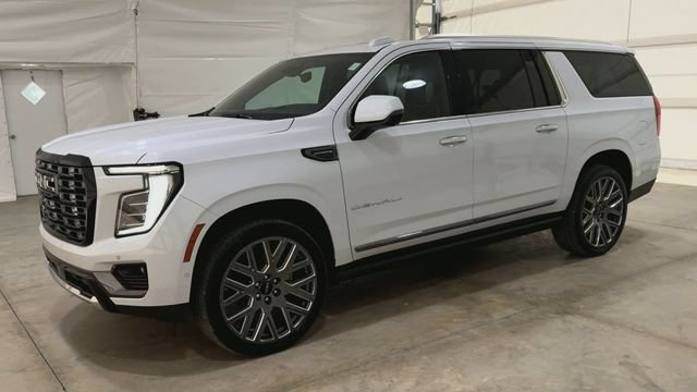 New 2026 GMC Yukon XL Denali Ultimate w/ LPO, Floor Liner Package AWD/4WD image 4