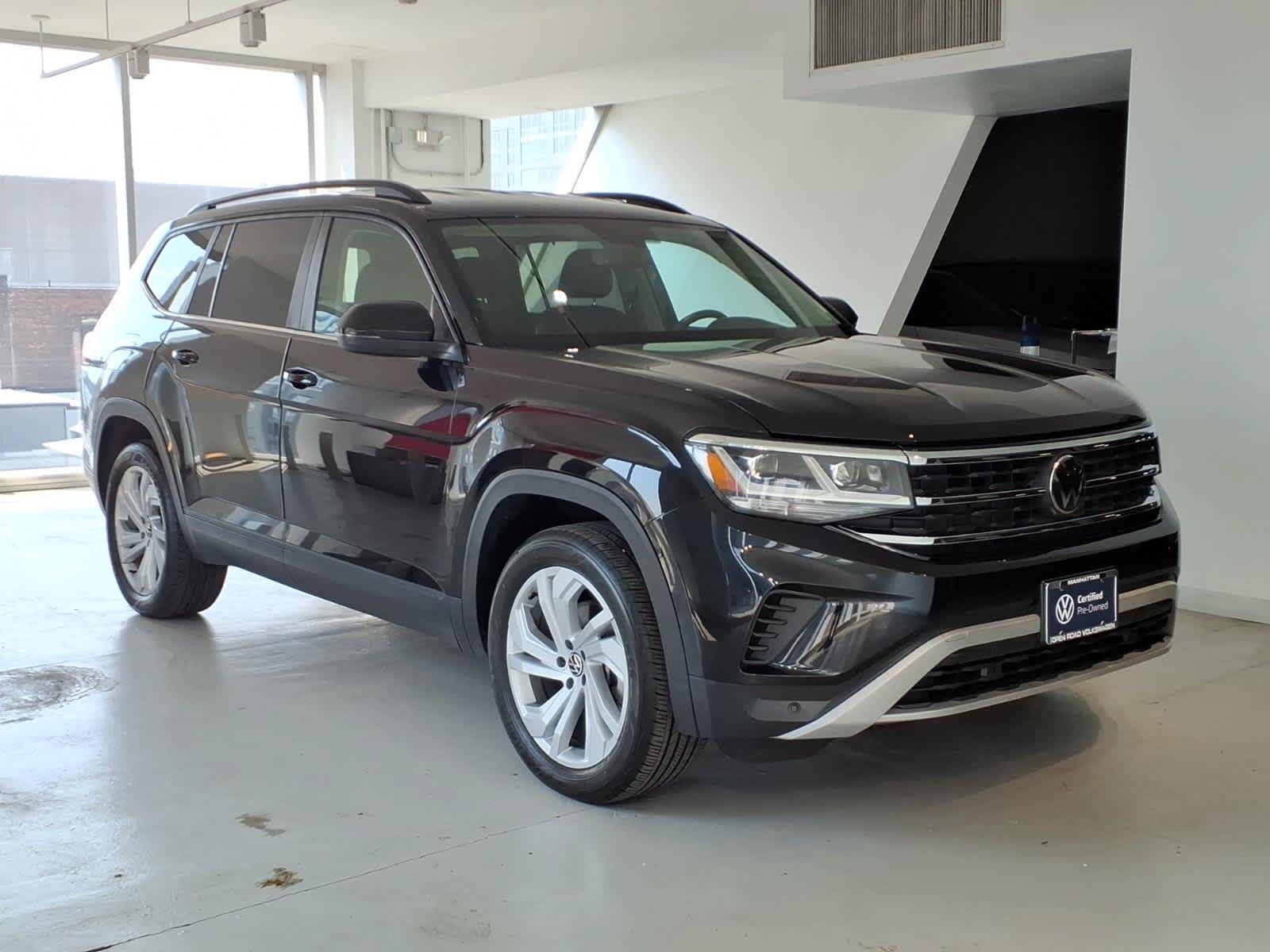 Used 2023 Volkswagen Atlas SE AWD/4WD image 3