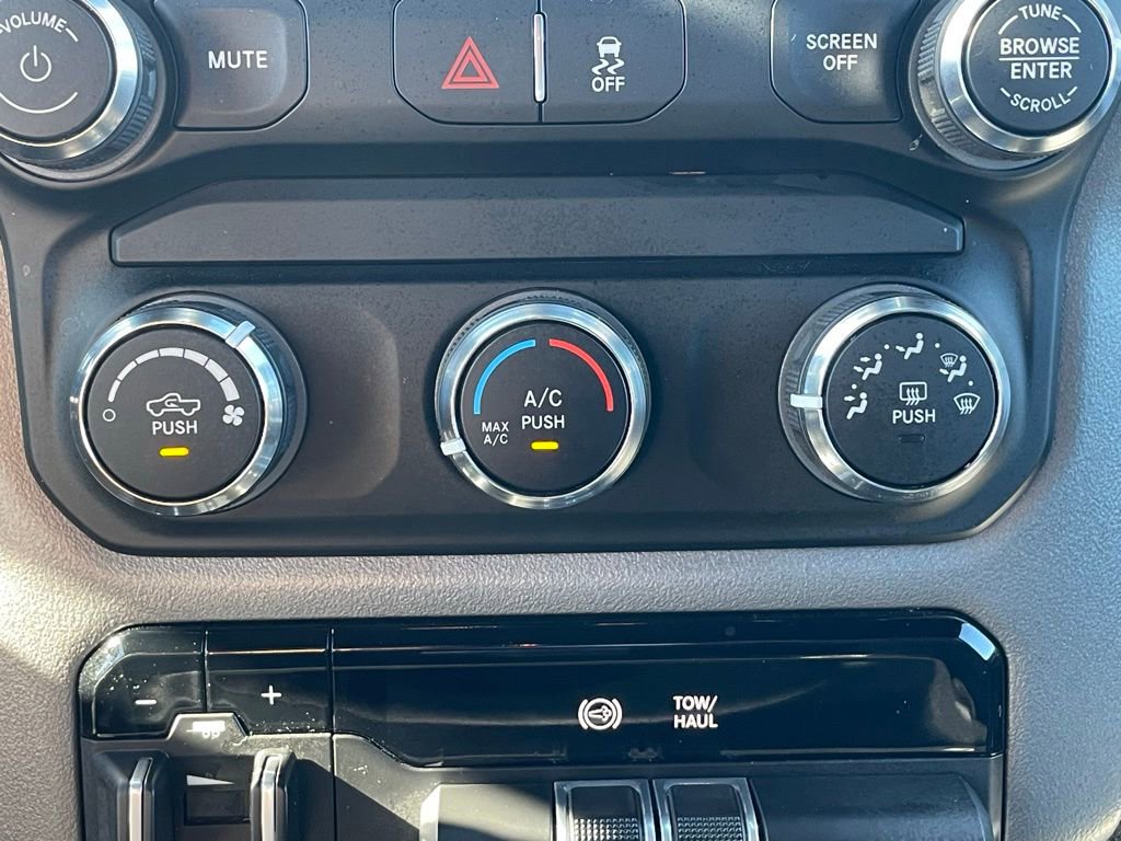 Certified 2024 RAM 2500 Big Horn image 38