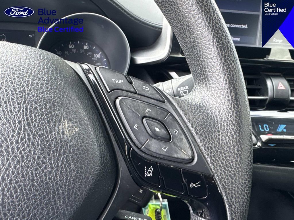 Used 2021 Toyota C-HR LE FWD image 9
