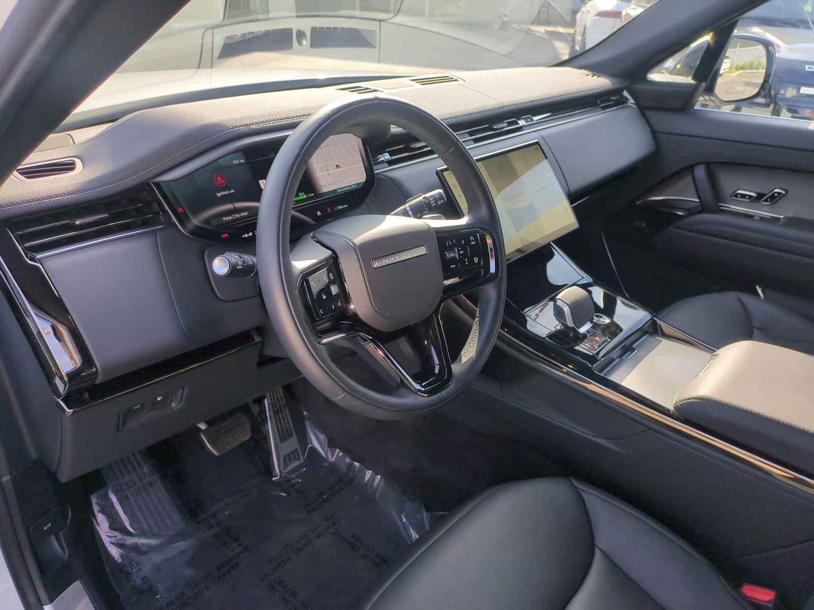 Used 2025 Land Rover Range Rover Sport Dynamic SE image 16