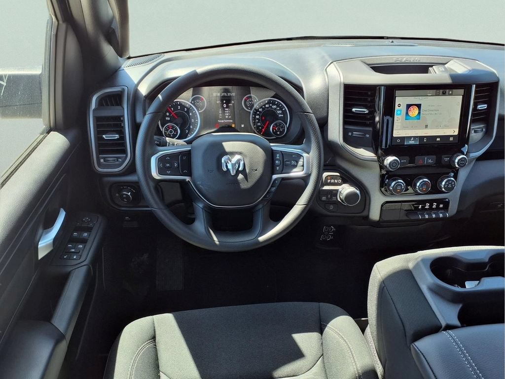 New 2026 RAM 1500 Express AWD/4WD image 13