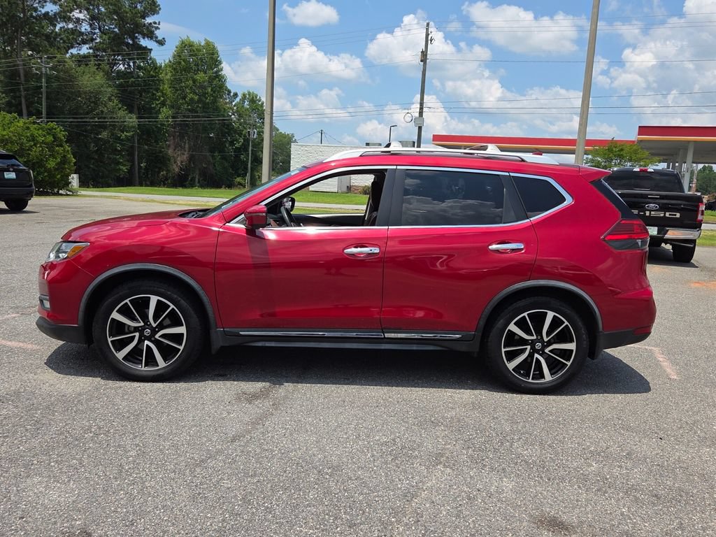 Used 2017 Nissan Rogue SL w/ SL Premium Package FWD image 2