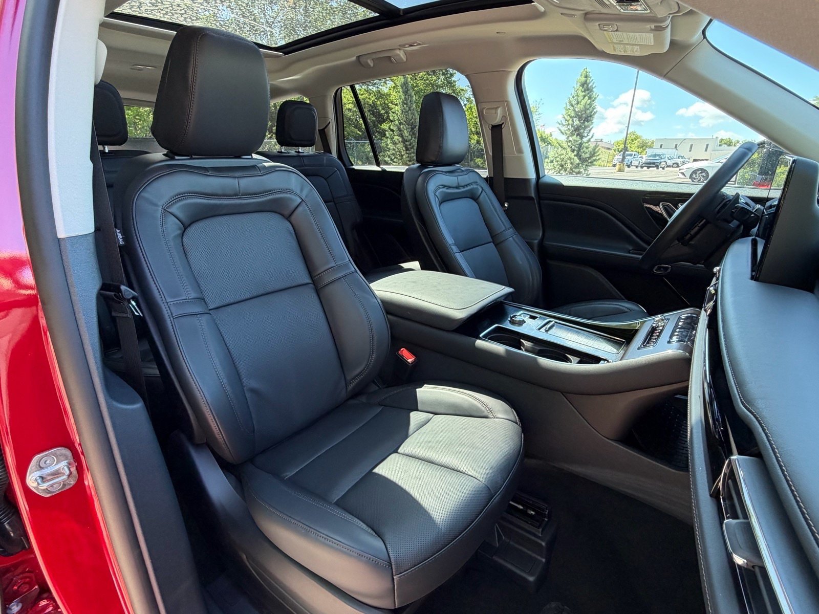 New 2026 Lincoln Aviator Reserve AWD/4WD image 12