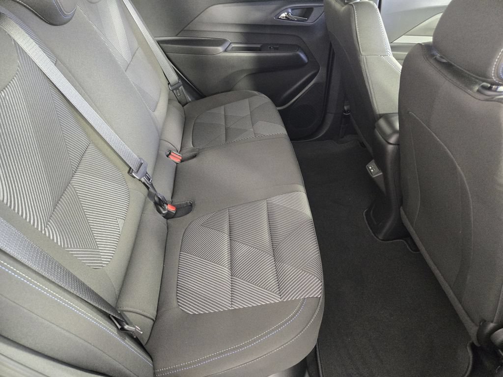 New 2027 Chevrolet Bolt LT w/ Comfort Package FWD image 34