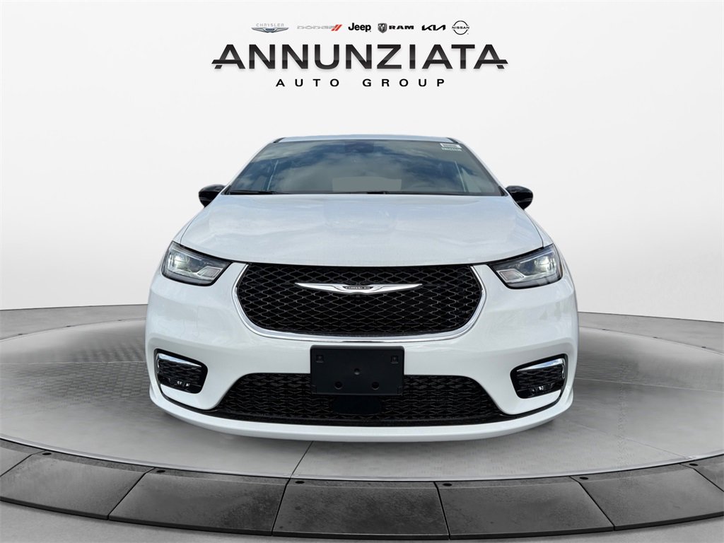 New 2026 Chrysler Pacifica Select image 8