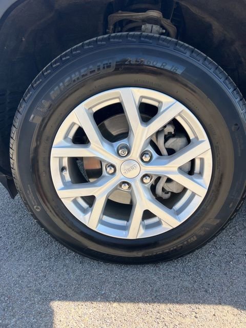 Used 2023 Jeep Grand Cherokee Limited w/ Trailer Tow Prep Group (B) image 31