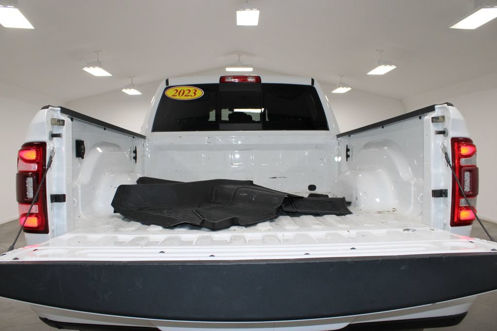 Used 2023 RAM 3500 Laramie AWD/4WD image 11