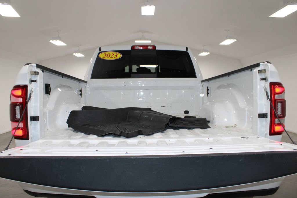 Used 2023 RAM 3500 Laramie AWD/4WD image 11