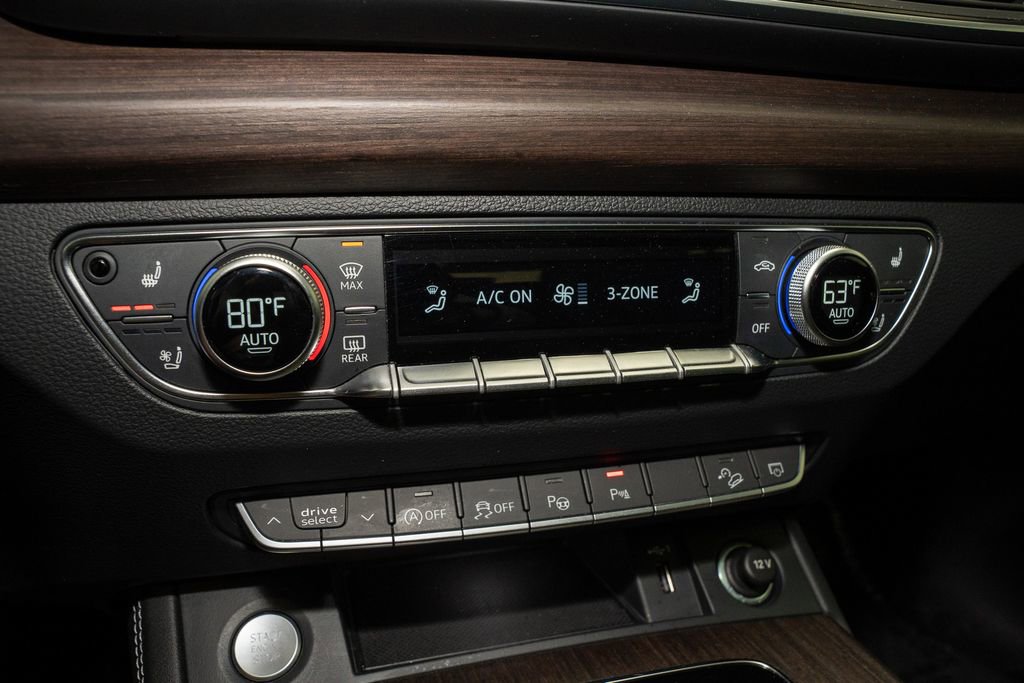 Used 2023 Audi Q5 Prestige image 16