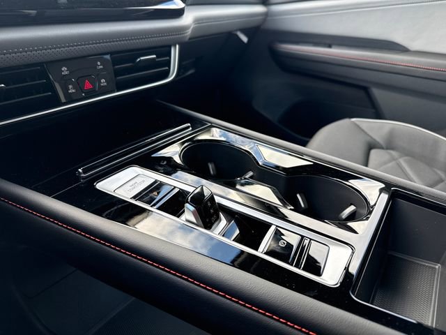 New 2026 Volkswagen Atlas Peak Edition AWD/4WD image 29
