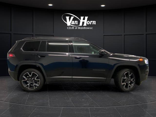 New 2026 Jeep Cherokee Overland w/ Trailer Tow Group AWD/4WD image 2