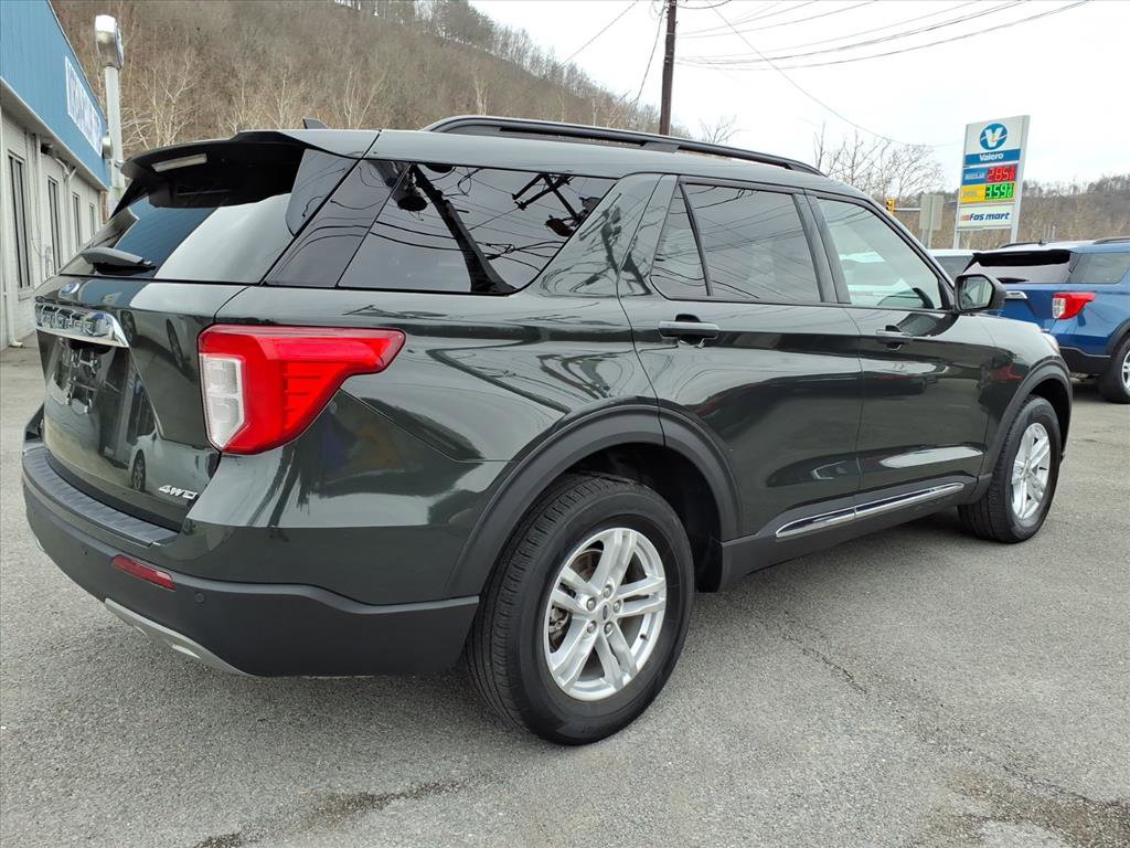 Used 2023 Ford Explorer XLT w/ Equipment Group 202A AWD/4WD image 7
