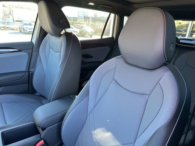 New 2025 Volkswagen Tiguan SE R-Line image 12