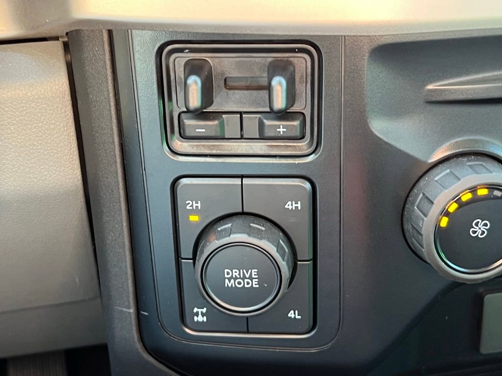 Used 2024 Ford F250 XLT w/ FX4 Off-Road Package image 31