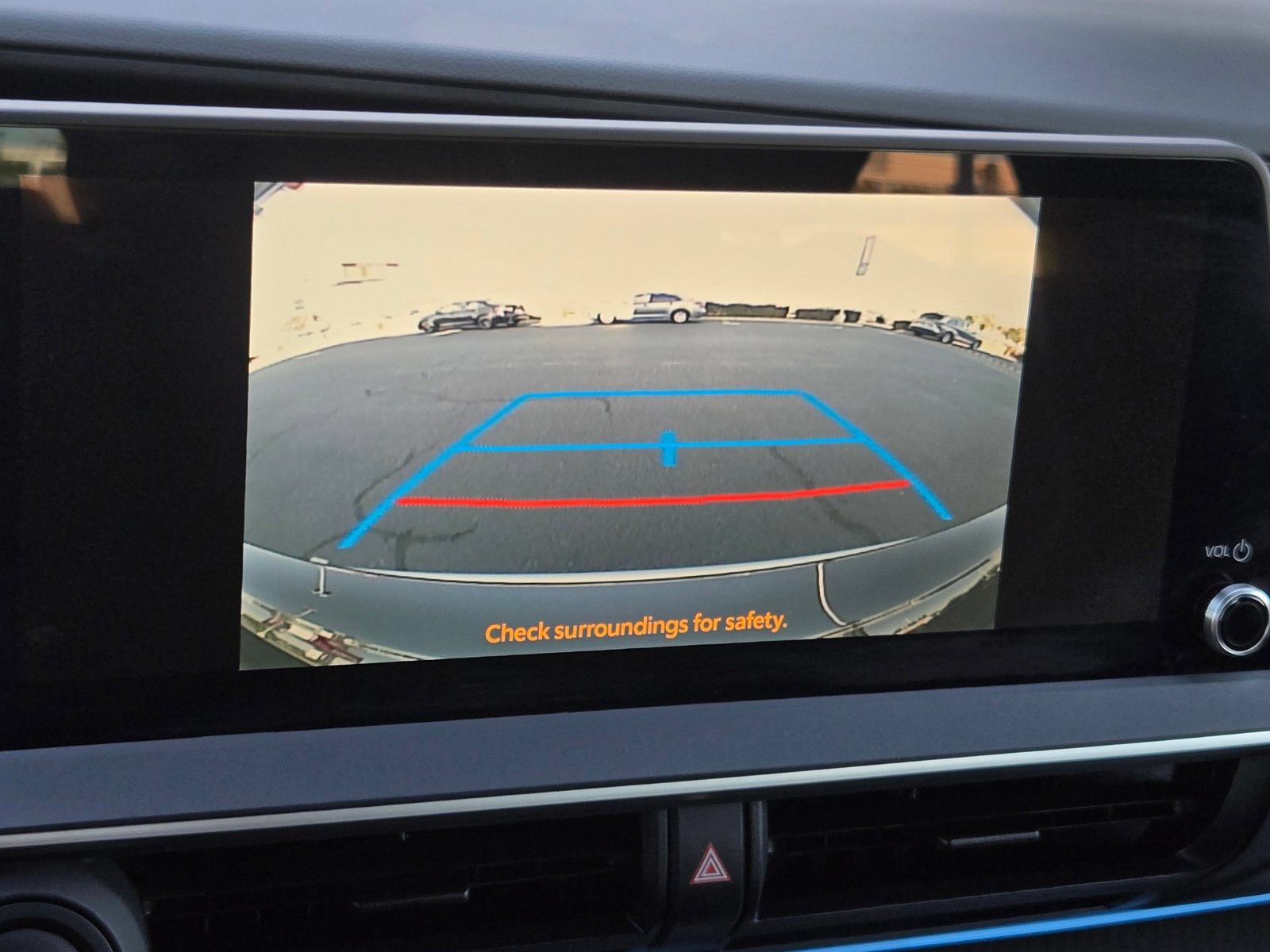 Certified 2025 Toyota Prius XLE FWD image 14