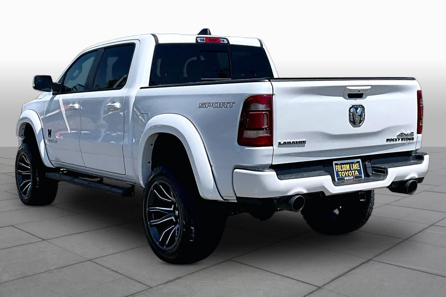Used 2022 RAM 1500 Laramie w/ Sport Appearance Package AWD/4WD image 11