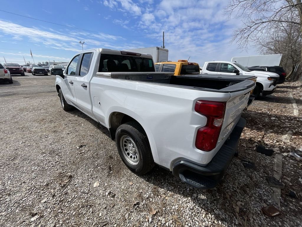 Used 2019 Chevrolet Silverado 1500 W/T w/ WT Convenience Package image 5