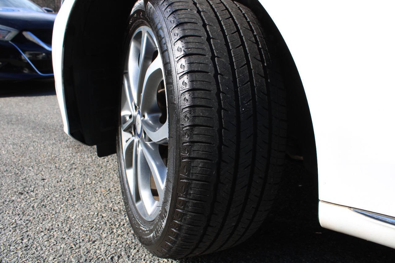 Used 2016 Mercedes-Benz C 300 4MATIC Sedan image 18
