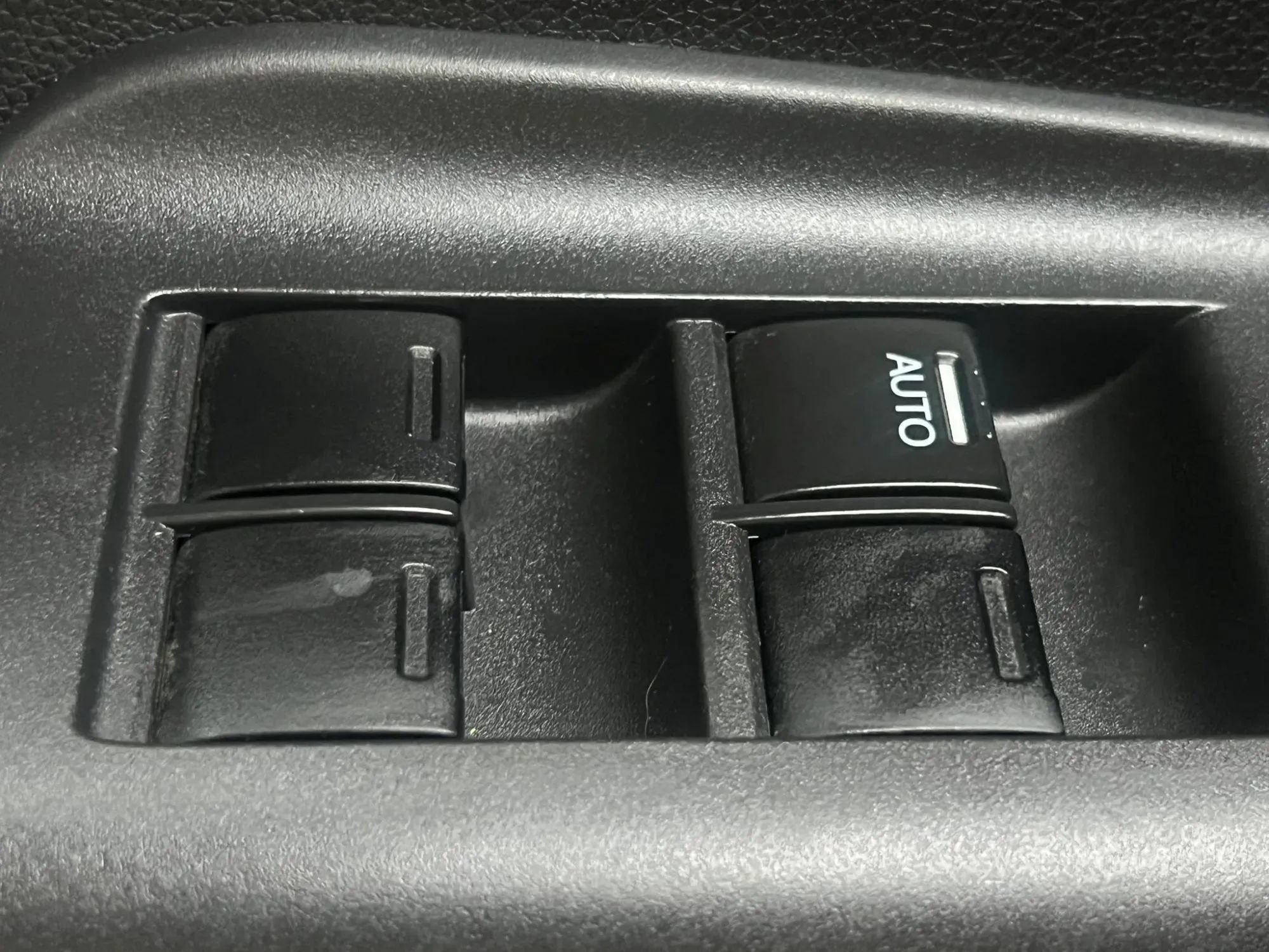 Used 2015 Honda Fit EX image 41