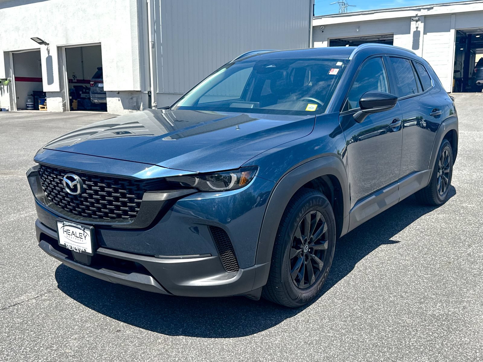 Used 2025 MAZDA CX-50 AWD 2.5 S w/ Premium Package image 3