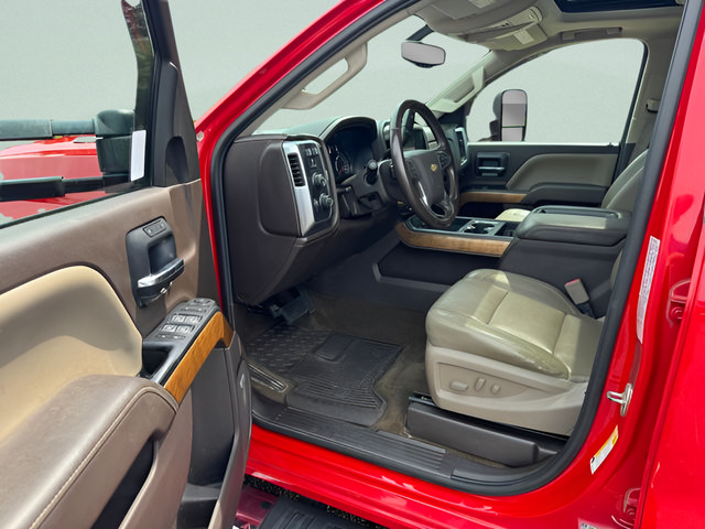 Used 2015 Chevrolet Silverado 3500 LTZ w/ Duramax Plus Package AWD/4WD image 9