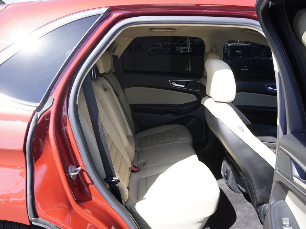 Used 2020 Ford Edge SEL w/ Convenience Package FWD image 36
